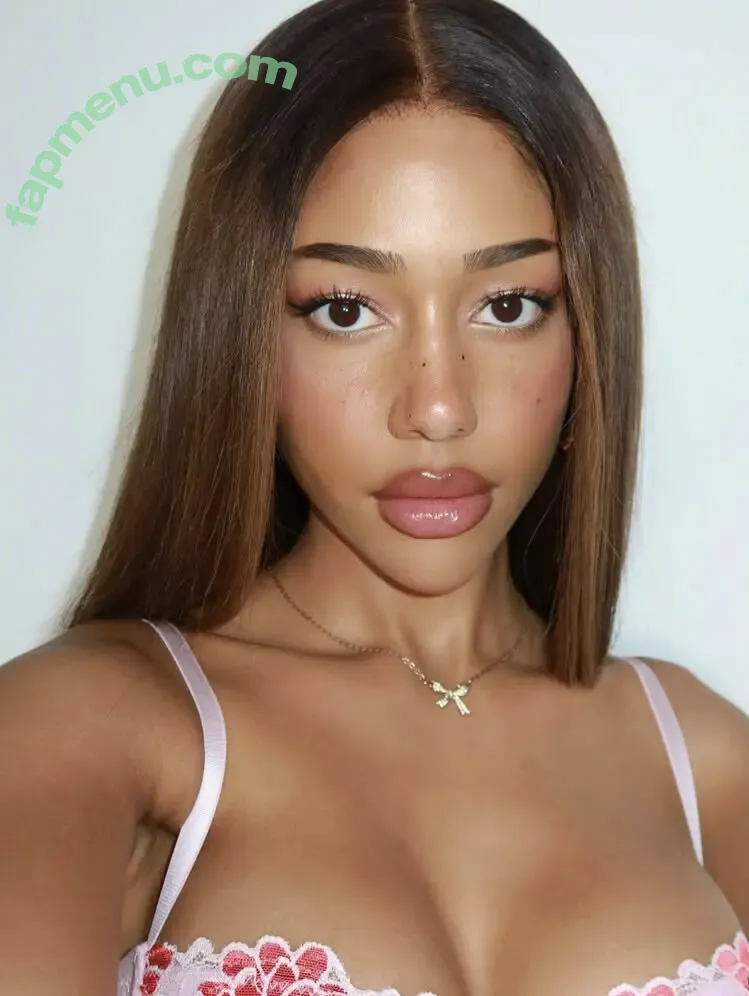 Mimiadu nude photo #0015 (Michelle Adu)