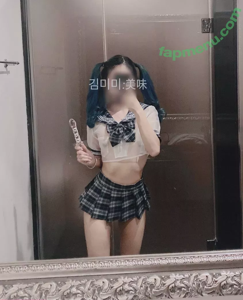 mimikim nude photo #0003 (_mimi.kim)