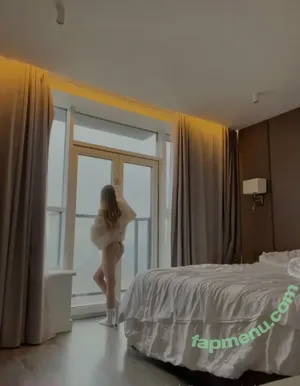 mimiknox_official / reel nude photo #0002