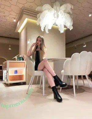 mimiknox_official / reel nude photo #0008