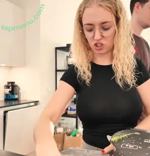 mimimimichaela / Michaela Lintrup nude photo #0011