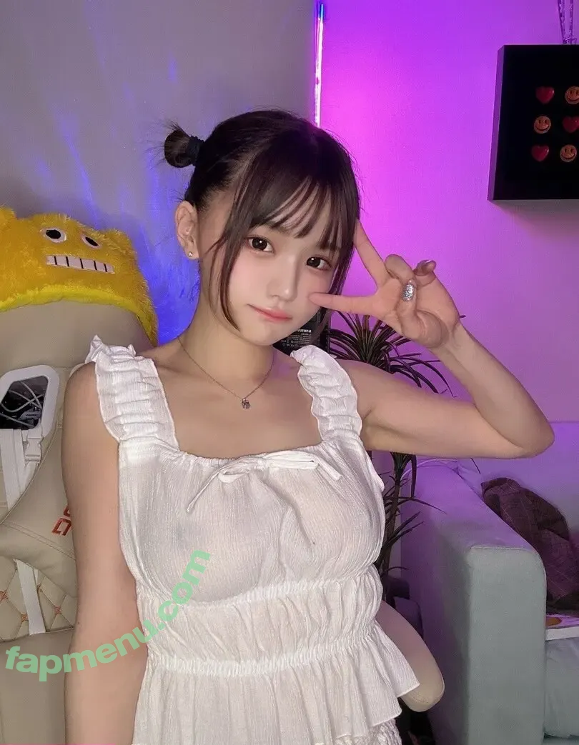 Mimolemon nude photo #0004 (mimore_mon0929 / oxlemon)