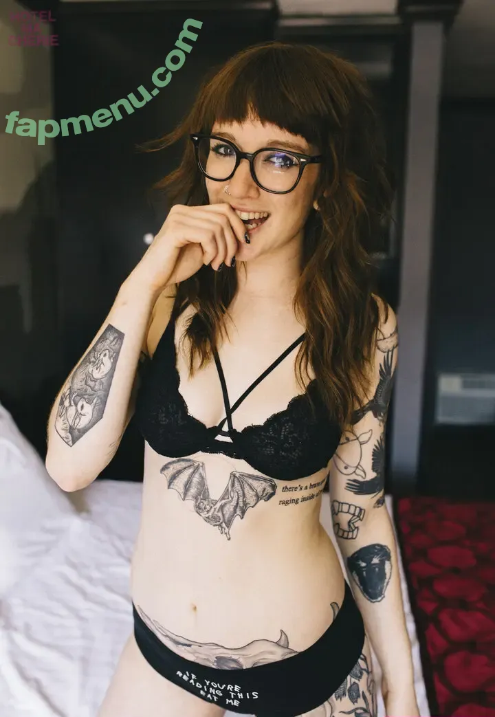MIMP nude photo #3035 (Me In My Place / meinmyplace / u111922061)