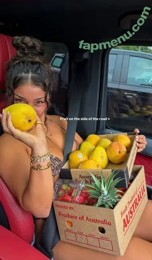 Mimsdaily.life / Mim Hamadache nude photo #0114