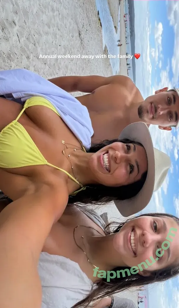 Mimsdaily.life nude photo #0135 (Mim Hamadache)