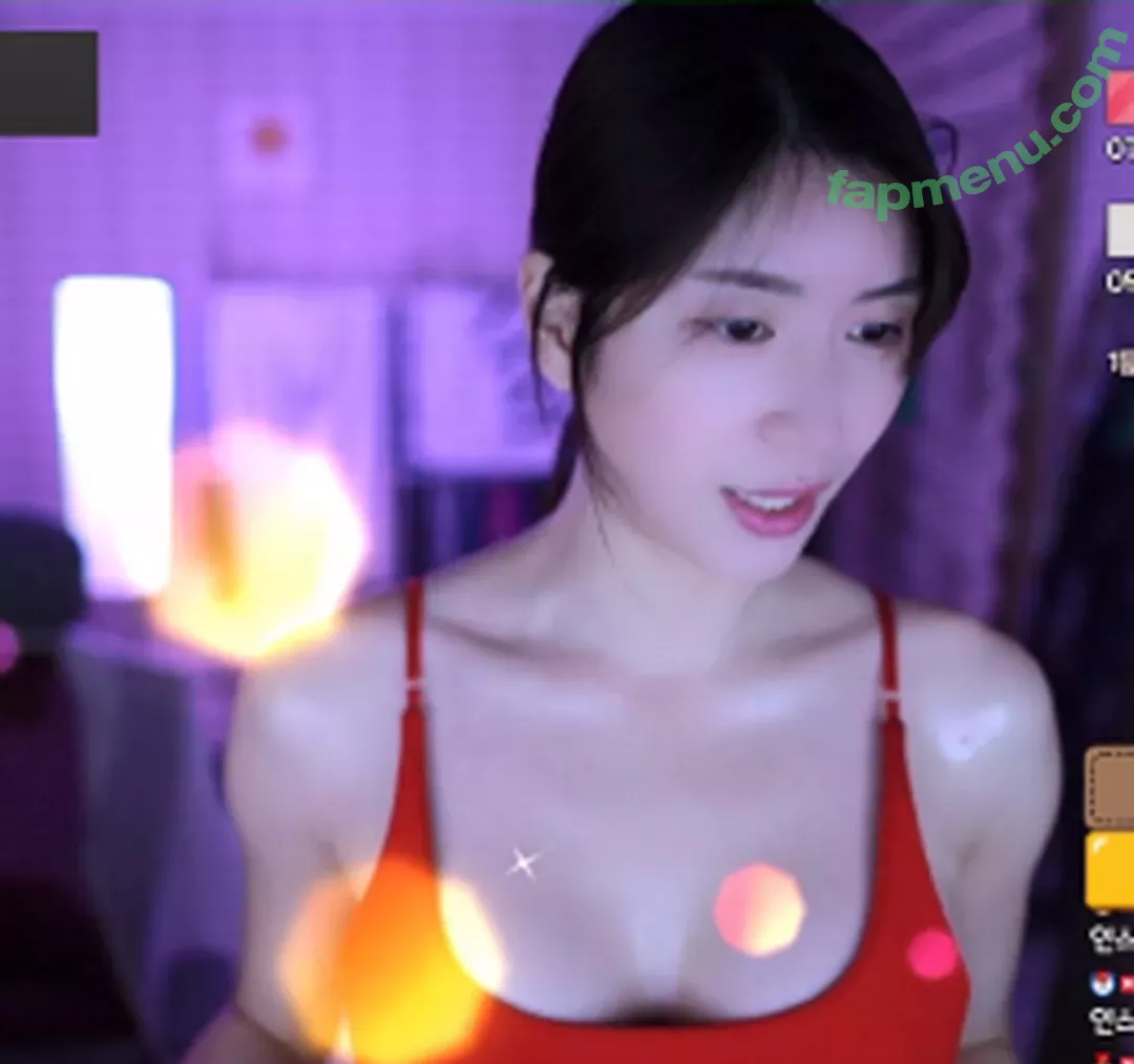 Min.E nude photo #0132 (93.sss)