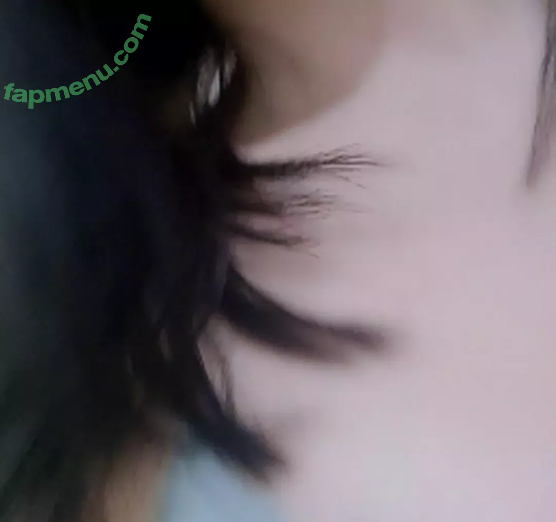 Min.E nude photo #0205 (93.sss)