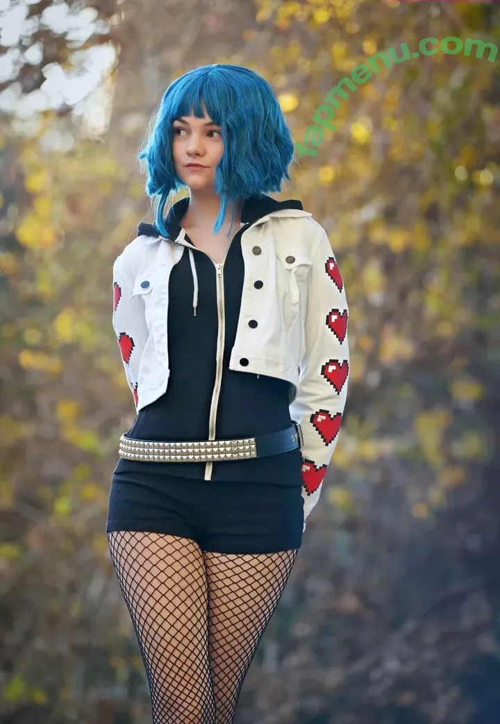 Mina Kess nude photo #0204 (kess.ink / minakess)