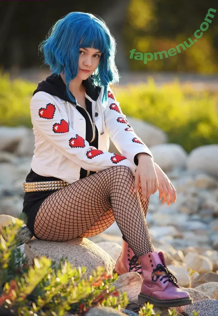 Mina Kess nude photo #0206 (kess.ink / minakess)