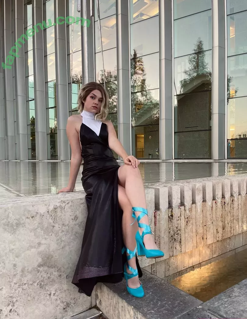 Mina Kess nude photo #0256 (kess.ink / minakess)