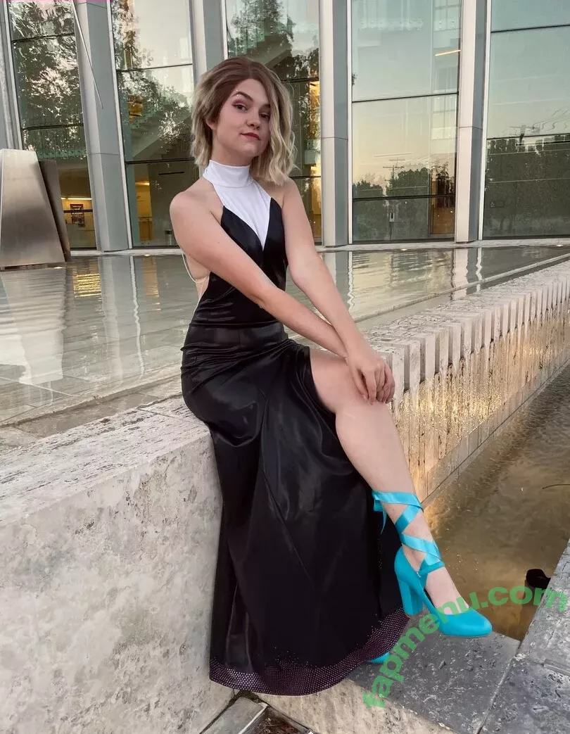 Mina Kess nude photo #0258 (kess.ink / minakess)