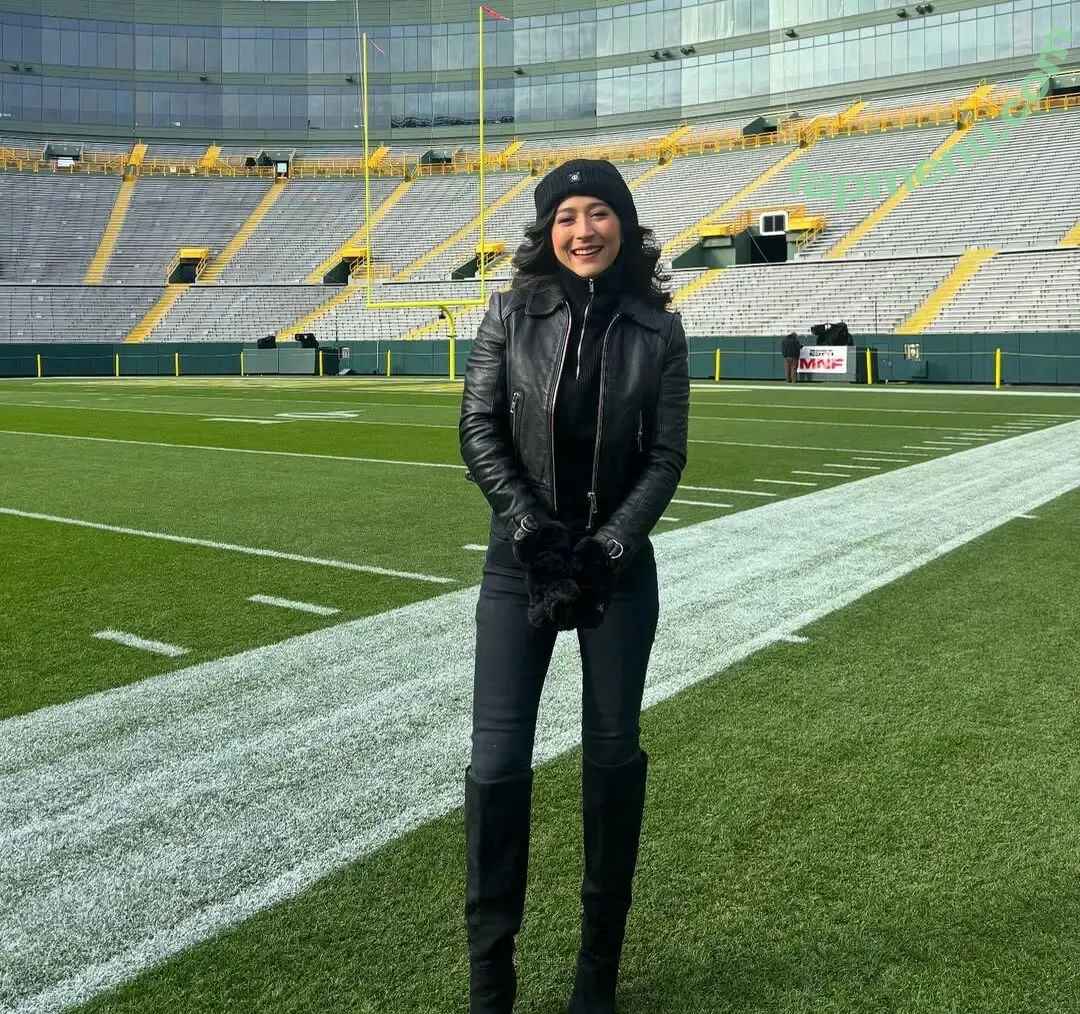 Mina Kimes nude photo #0399 (mina_kimes)