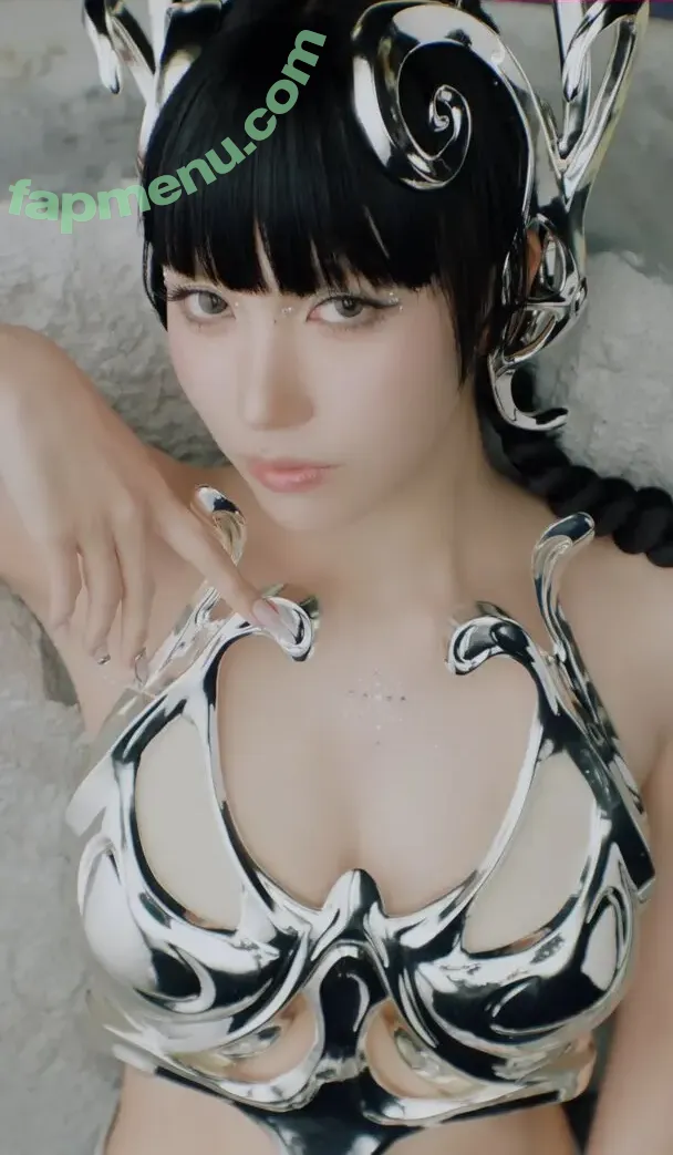 Mina Myoi nude photo #0048 (TWICE / latinamina / mina_sr_my)