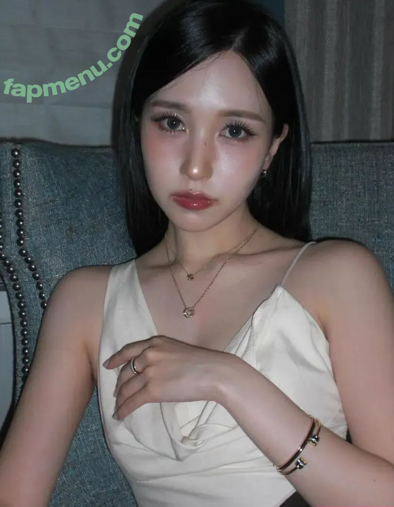 Mina Myoi nude photo #0053 (TWICE / latinamina / mina_sr_my)