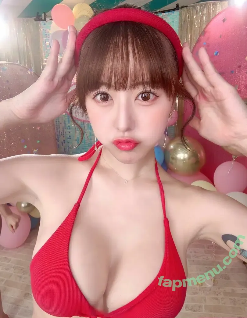 mina_pochico nude photo #0061 (Mina Pochico)