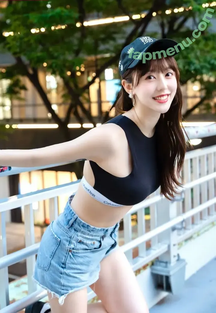 mina_pochico nude photo #0084 (Mina Pochico)