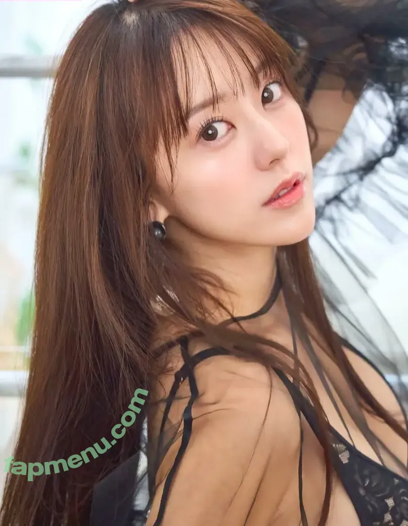 mina_pochico nude photo #0245 (Mina Pochico)