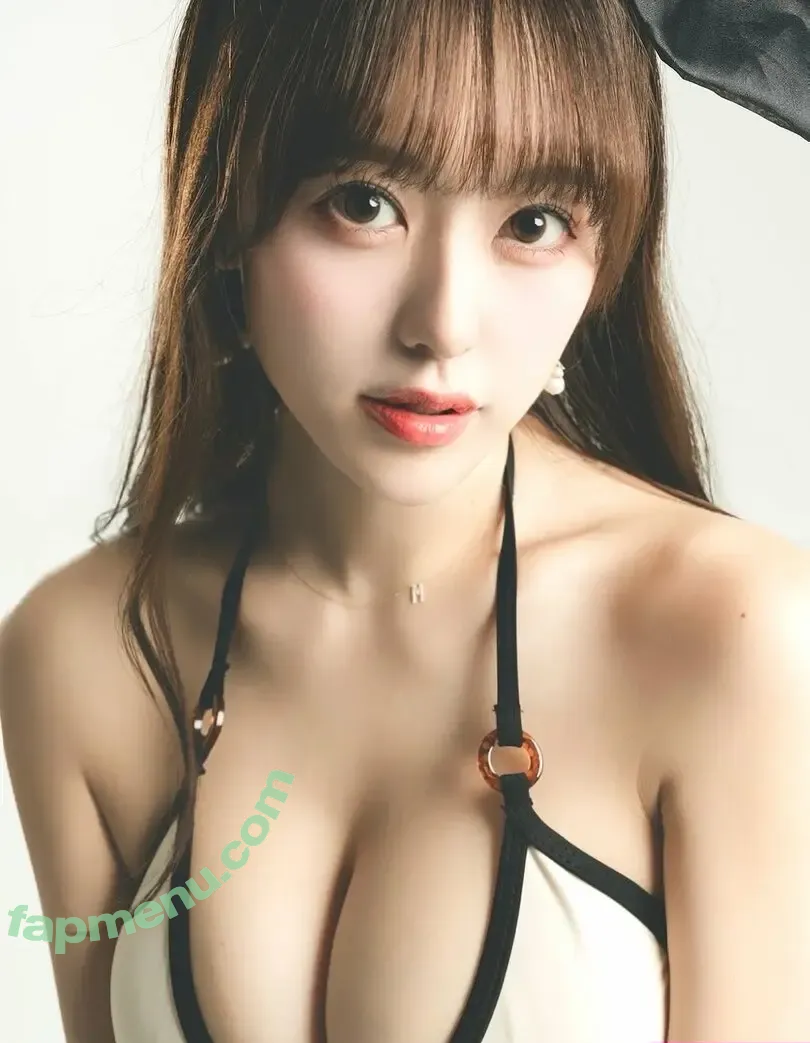 mina_pochico nude photo #0250 (Mina Pochico)