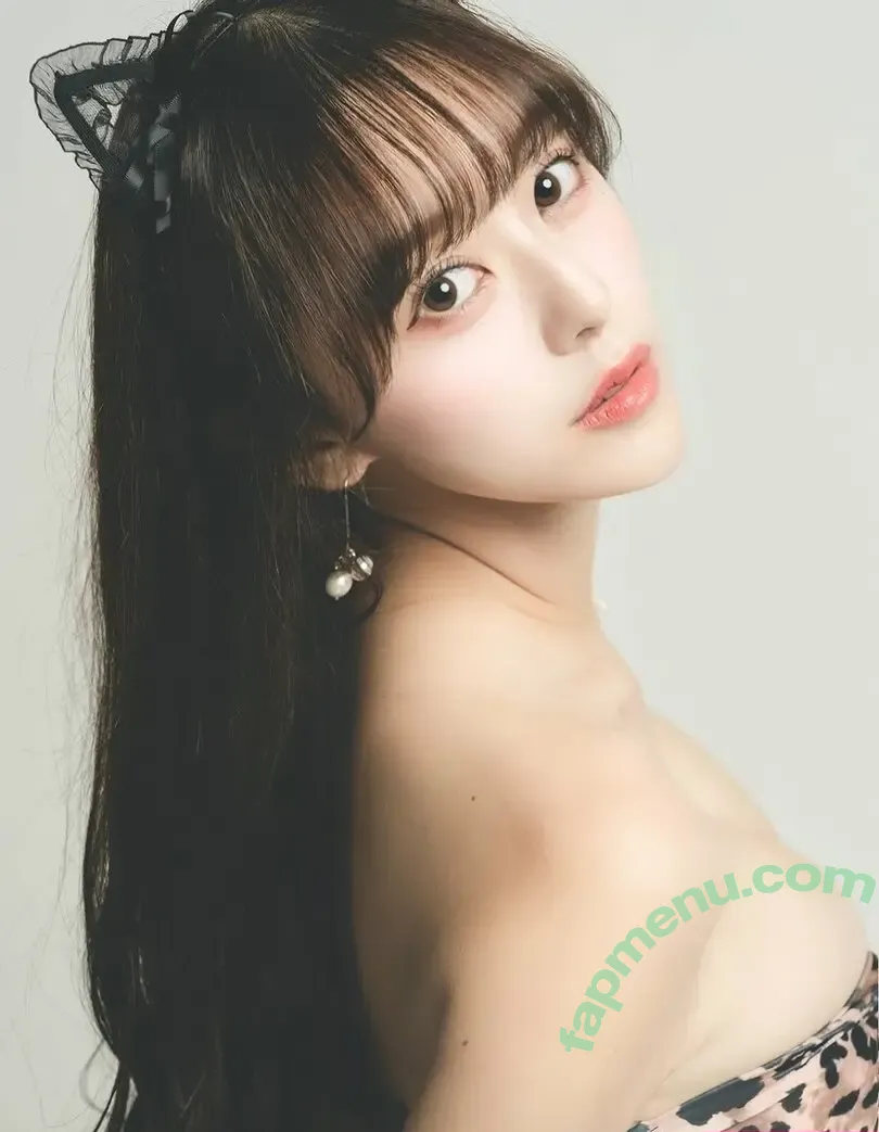 mina_pochico nude photo #0281 (Mina Pochico)