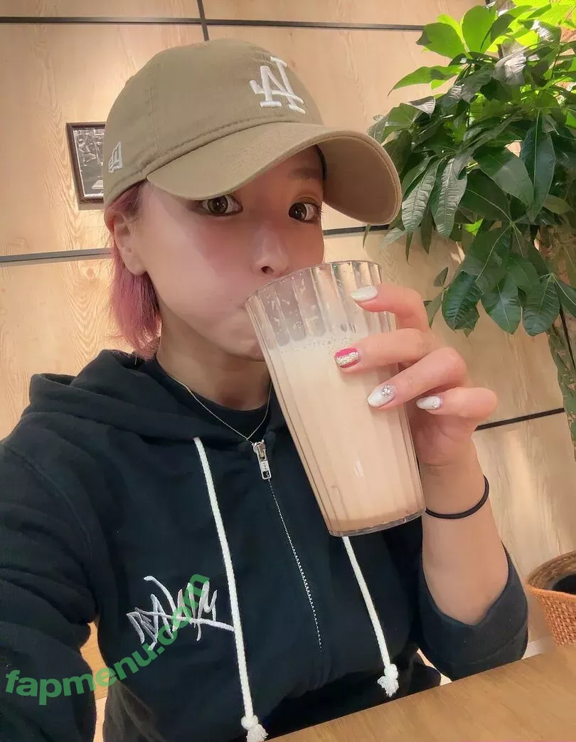 Mina Shirakawa nude photo #1757 (mina_shirakawa)