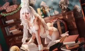  nude photo #0010