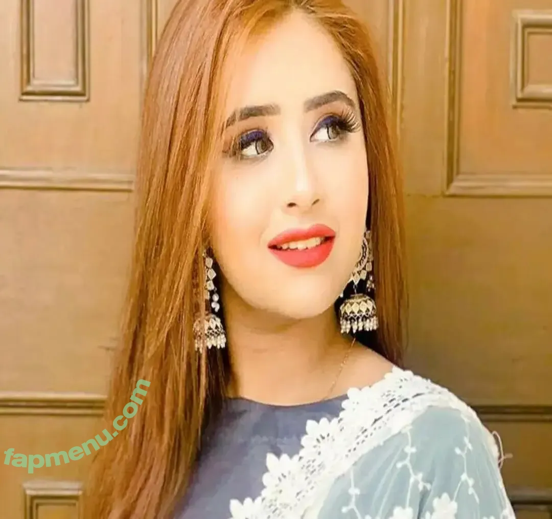 Minahil Malik nude photo #0007 (Minahil Malik)