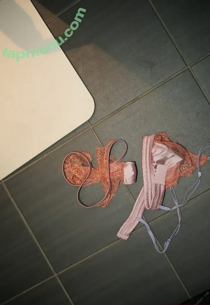 Minamo nude photo #0022 (minamo_j / みなも)