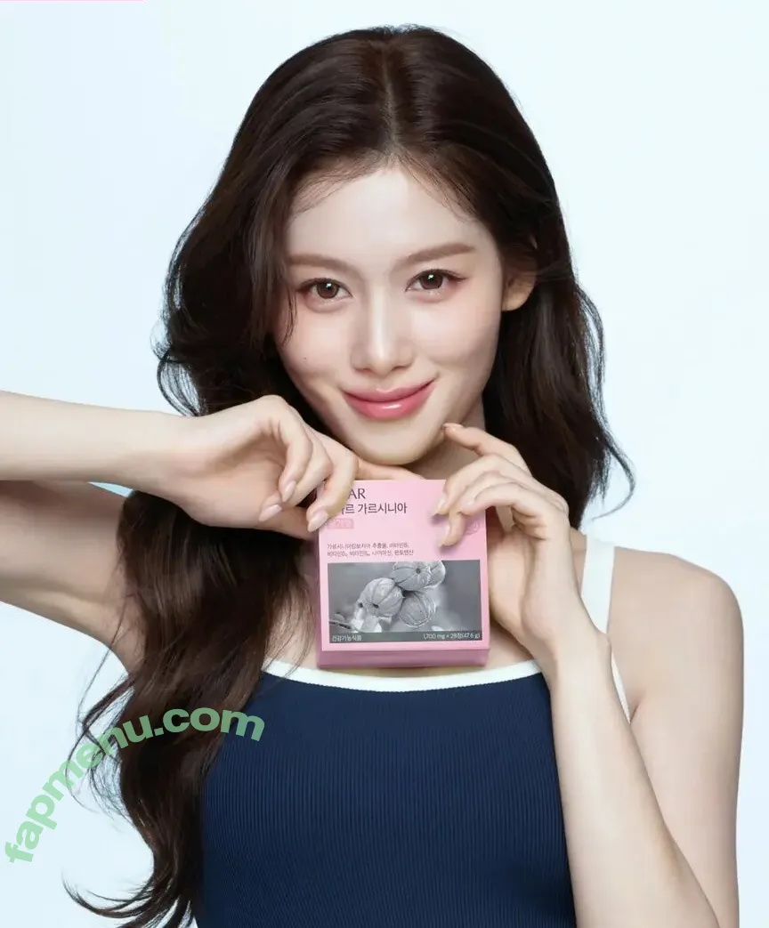 Minatozaki Sana (TWICE) nude photo #0024 (m.by__sana)