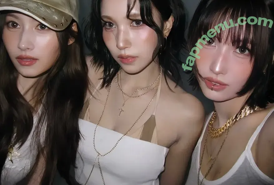 Minatozaki Sana nude photo #0145 (TWICE / m.by__sana)