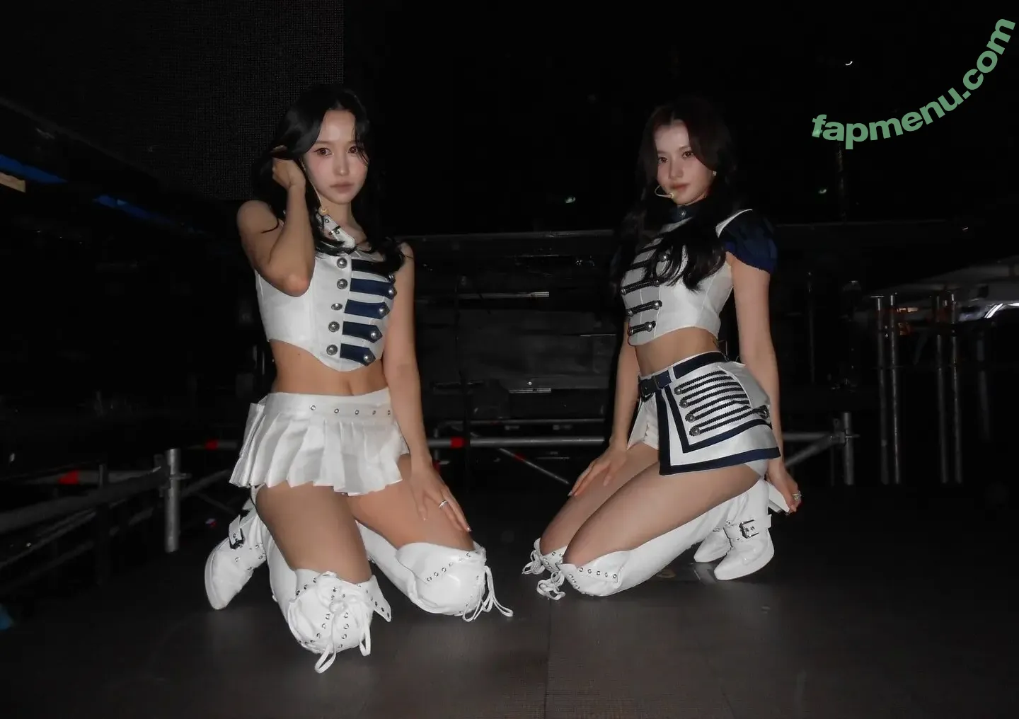 Minatozaki Sana nude photo #0174 (TWICE / m.by__sana)