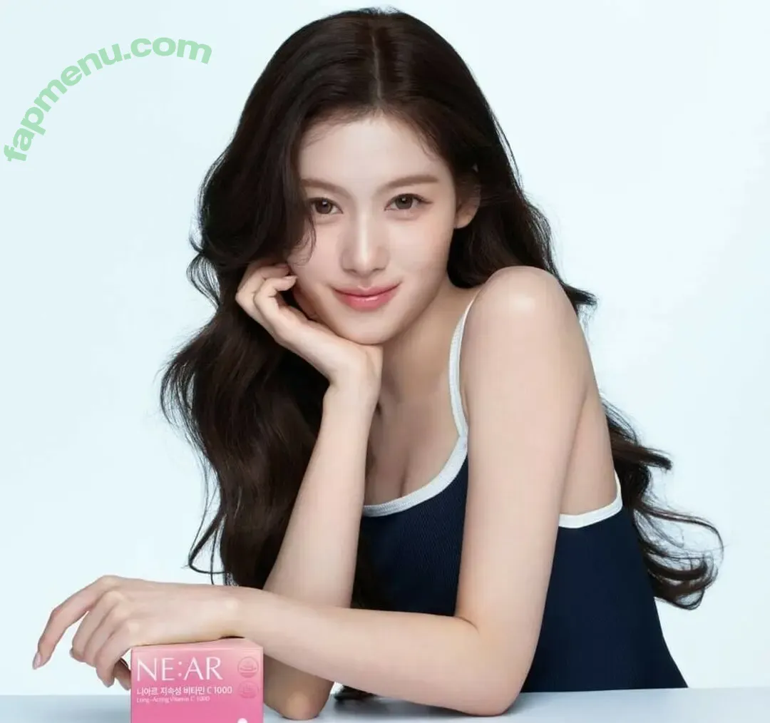 Minatozaki Sana nude photo #0185 (TWICE / m.by__sana)