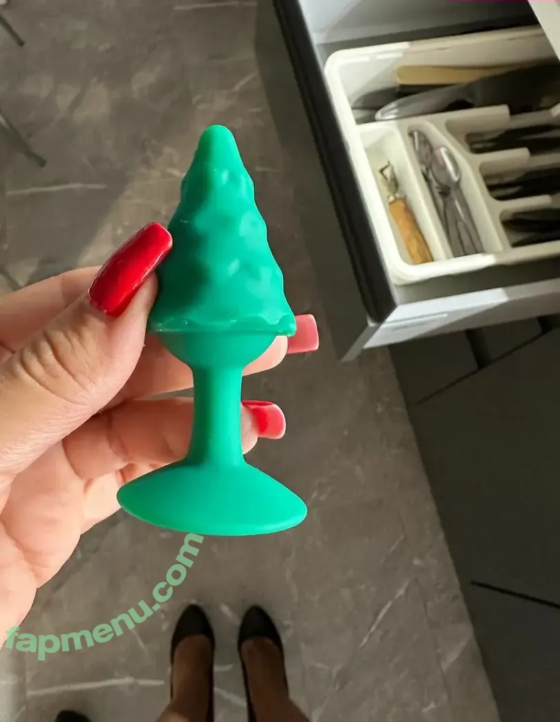 mindiyarova11 nude photo #1211 (mindi11)