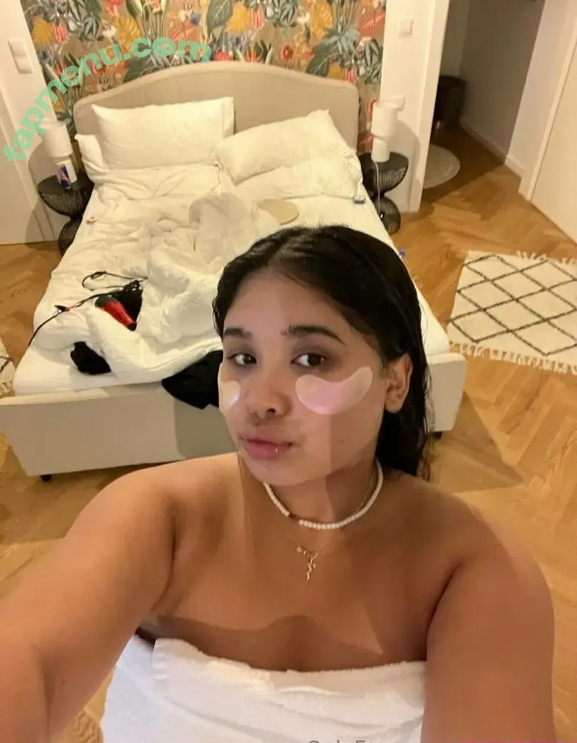 mindyyang nude photo #0043 (godolcevita / mindylee1)