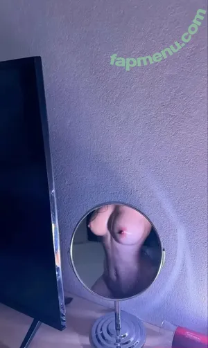  nude photo #0002