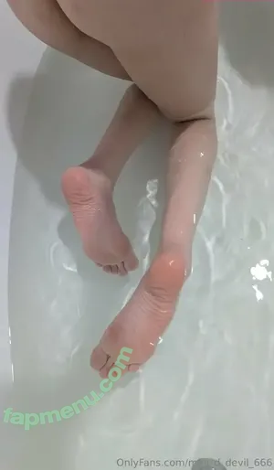 mini_devil_666 / Flov_Princess / freetheeministalli nude photo #0415