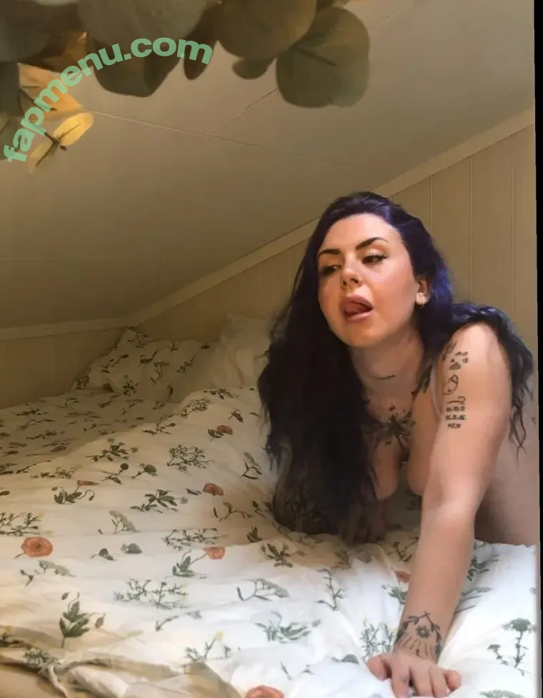 Mini.Emmi nude photo #0021 (Mini.Emmi)