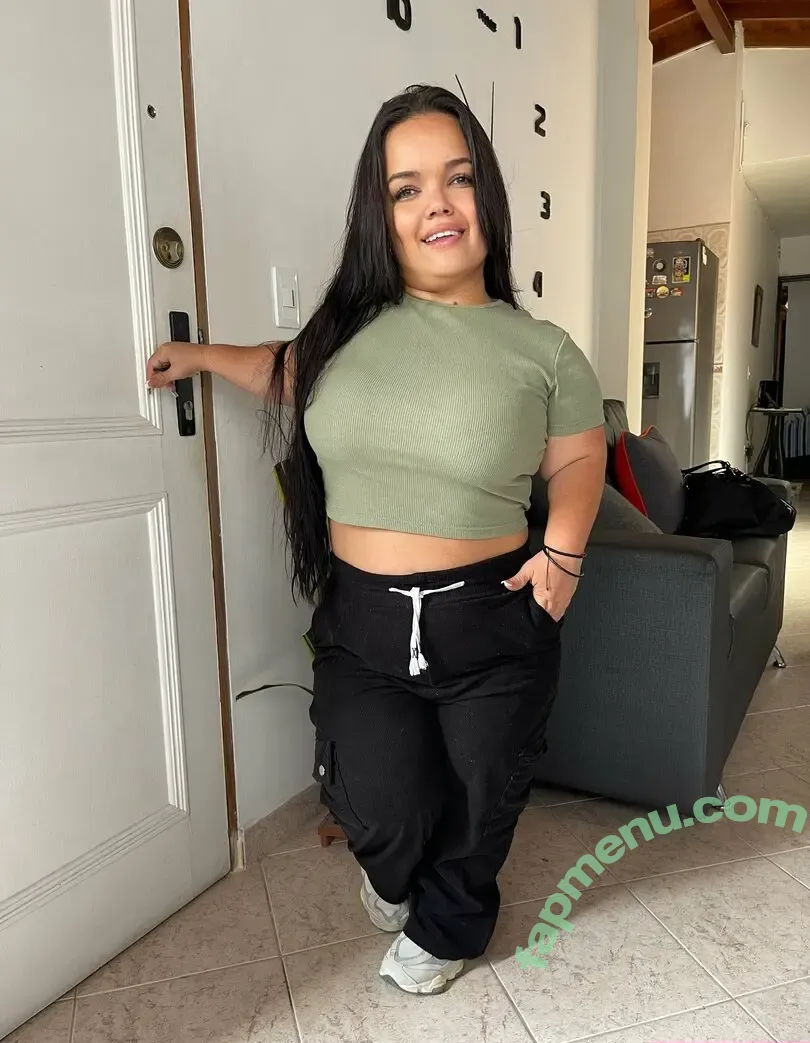 mini_julieta nude photo #0047 (mini_julieta)