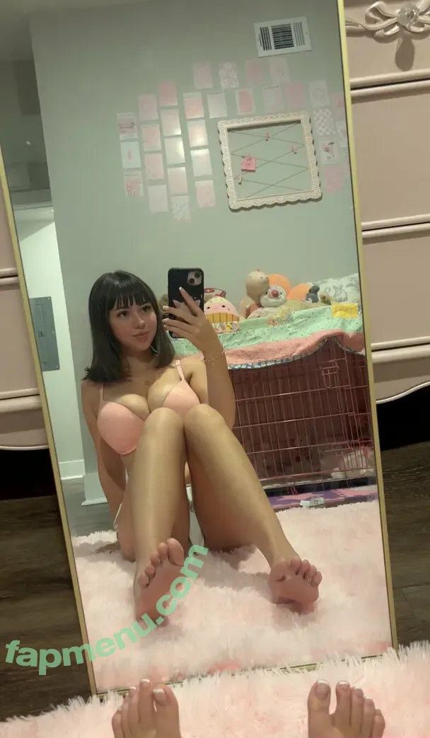 mini.masochist nude photo #0003 (Strawberrysoupp / miss_masochist_)