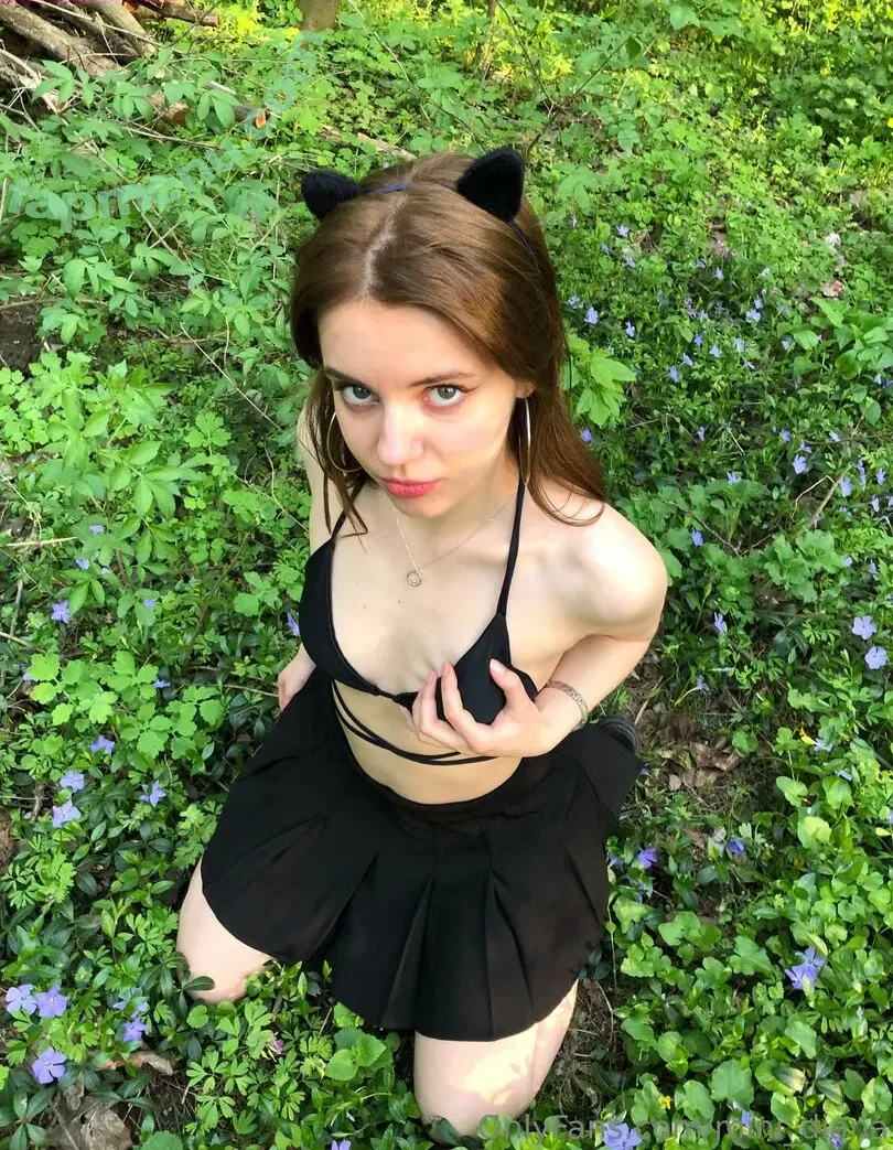 mini_violet nude photo #0007 (mini.violet.girl)
