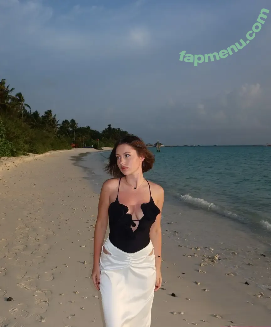 minikarolina nude photo #0023 (klmnvaa)