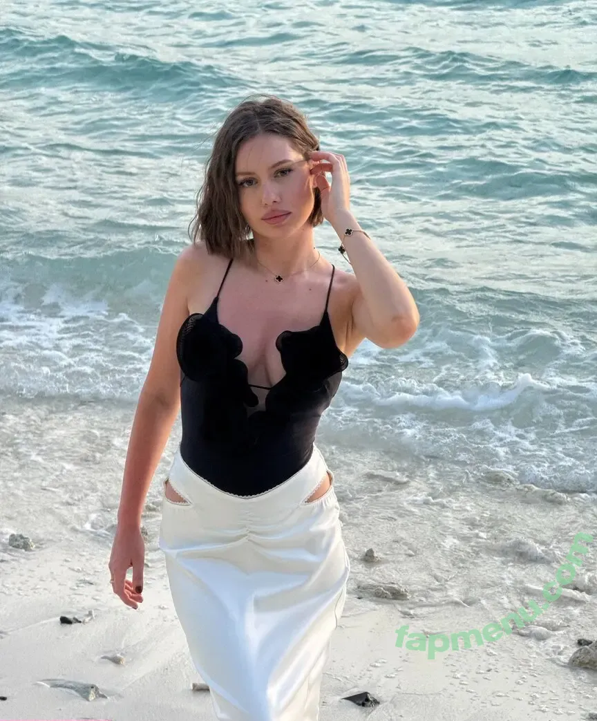 minikarolina nude photo #0031 (klmnvaa)