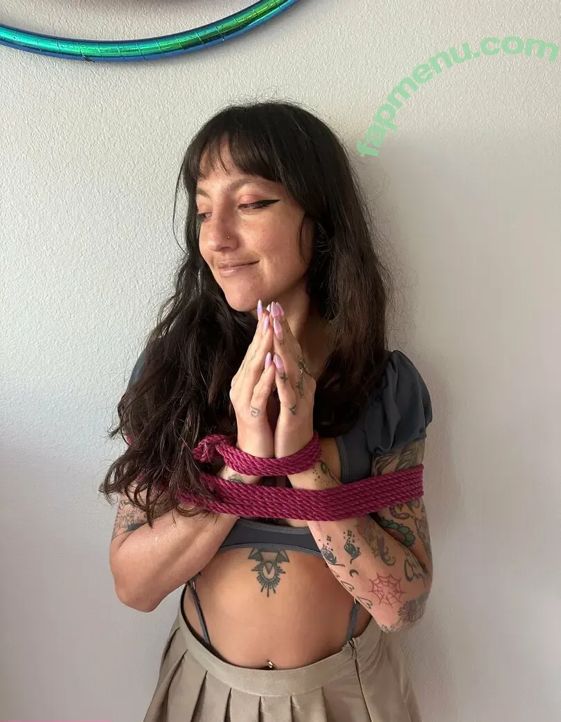 Minimeow444 nude photo #0006 (minimeowofficial / monsterababe)
