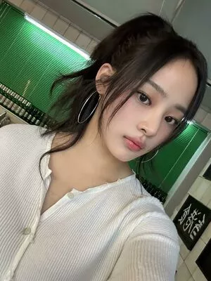 Minji / lovres_min__ / miniwithtattoos / newjeans_official nude photo #0013