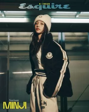 Minji / lovres_min__ / miniwithtattoos / newjeans_official nude photo #0016