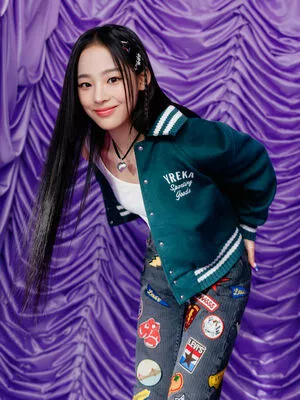 Minji / lovres_min__ / miniwithtattoos / newjeans_official nude photo #0050