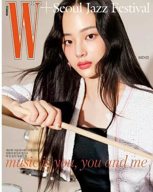 Minji / lovres_min__ / miniwithtattoos / newjeans_official nude photo #0064