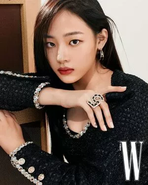 Minji / lovres_min__ / miniwithtattoos / newjeans_official nude photo #0067