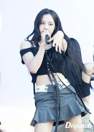 Minji / lovres_min__ / miniwithtattoos / newjeans_official nude photo #0069