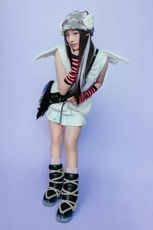 Minji / lovres_min__ / miniwithtattoos / newjeans_official nude photo #0101