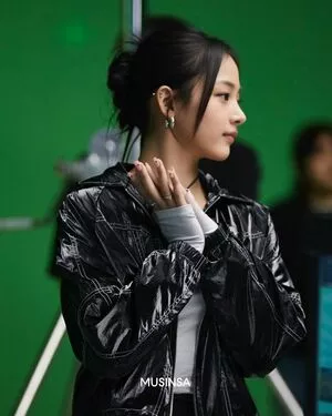 Minji / lovres_min__ / miniwithtattoos / newjeans_official nude photo #0119